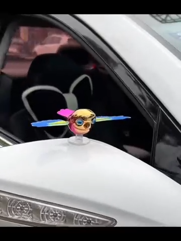 Fluttering Bird Vehicle Ornament for Elegant Car Decor