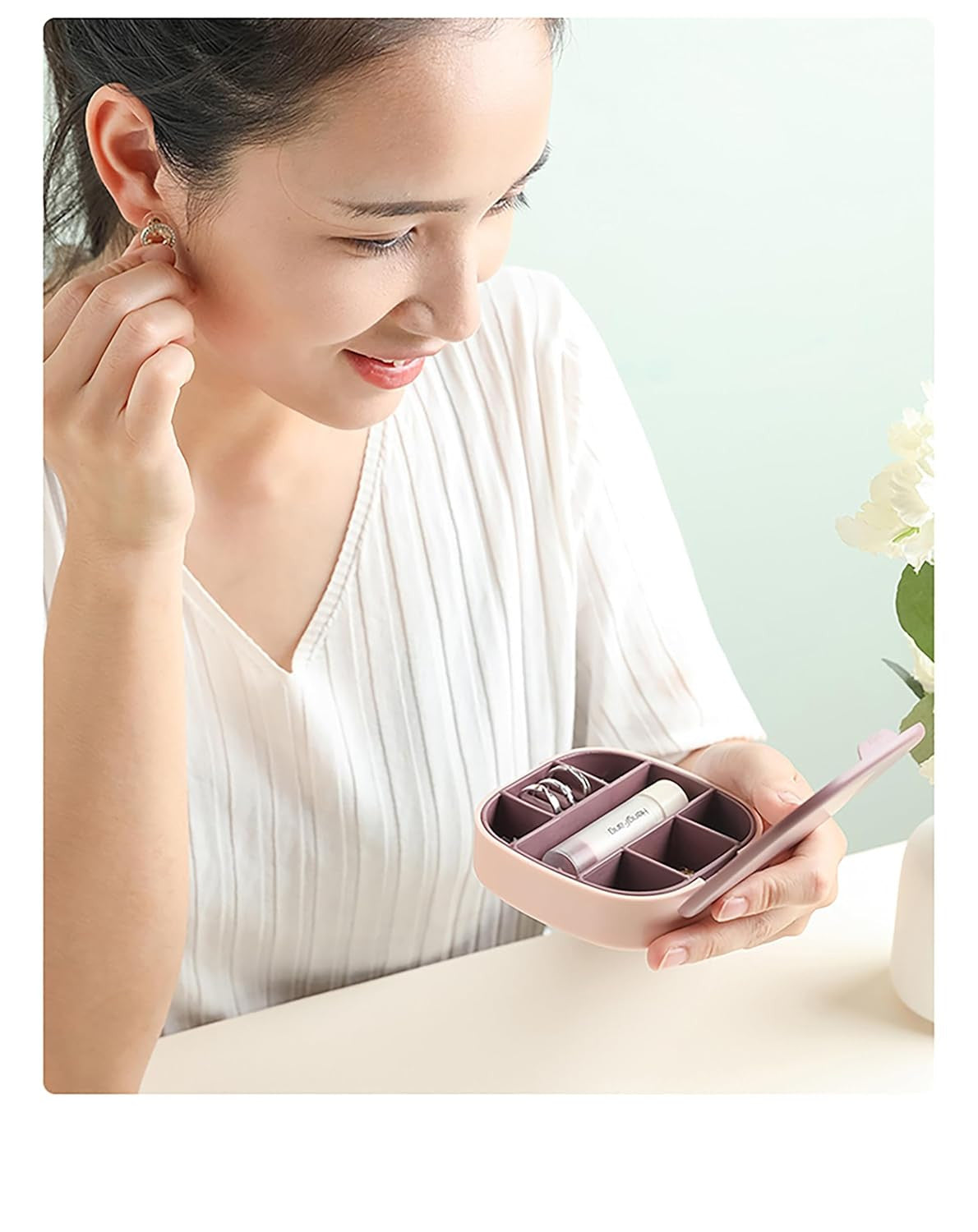 Portable Small Jewelry Box with Mirror for Travel and Storage